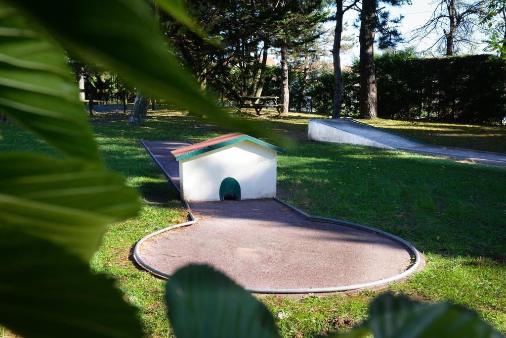 Hotel Domaine Du Pignada Boucau Exterior foto