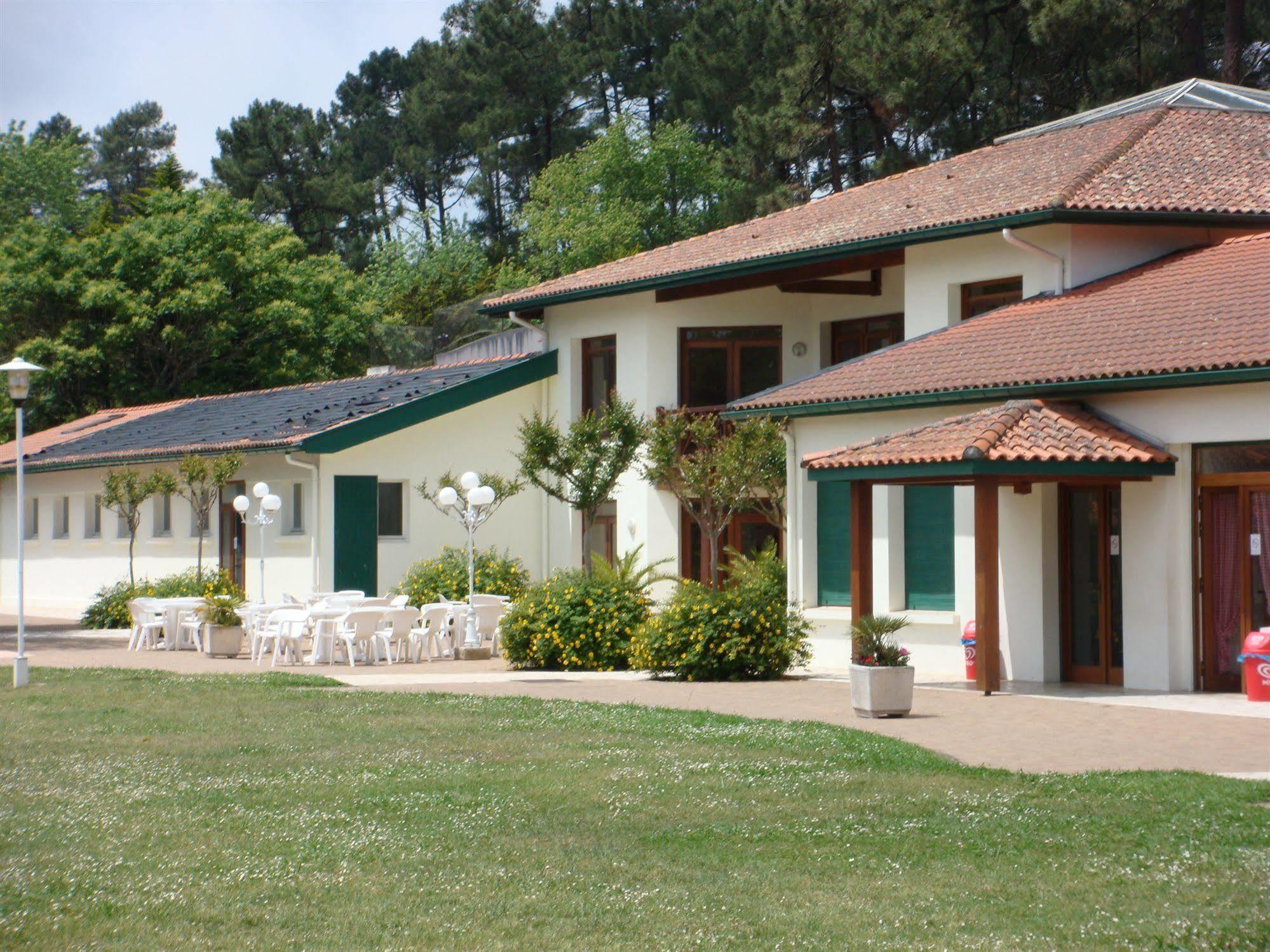 Hotel Domaine Du Pignada Boucau Exterior foto